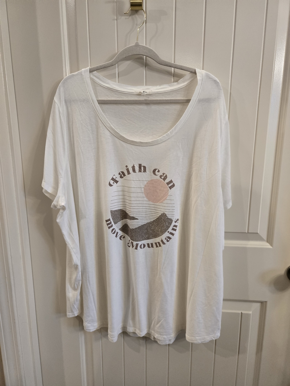 Maurices White Scoop Neck Graphic Faith Can Move Mountains 4x